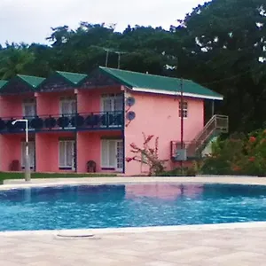 Canoe Bay Resort